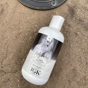 BRAND NEW IGK INSTAFAMOUS BLONDE CONDITIONER 8OZ